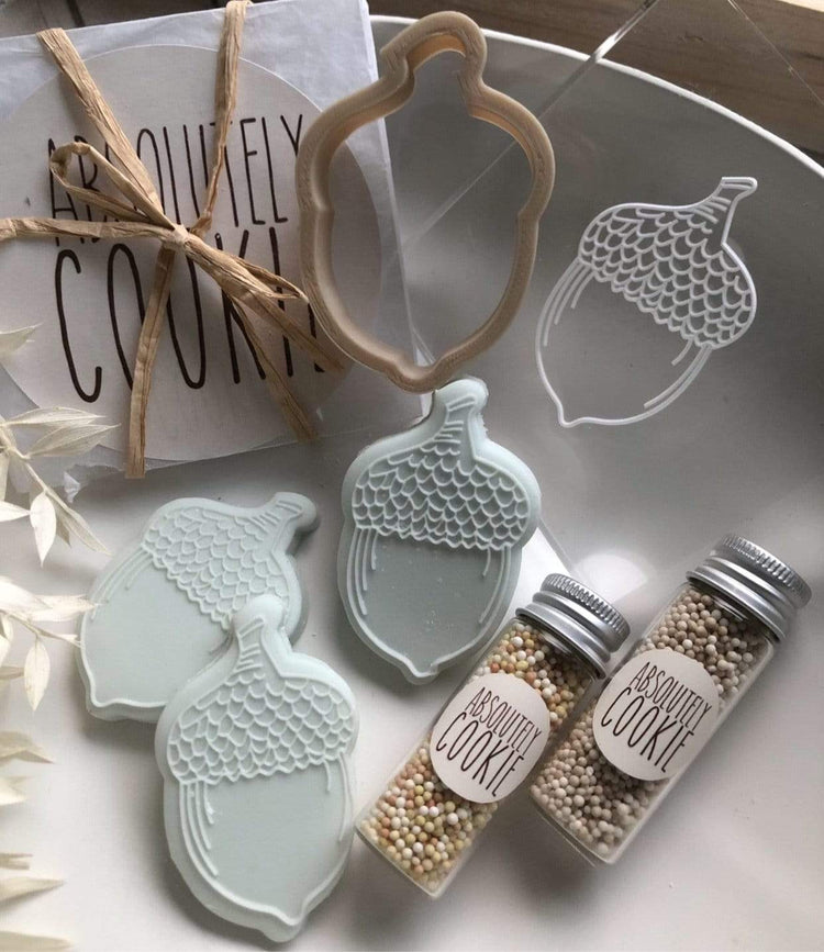 Absolutely Cookie, Acorn set (cutter and Debosser)