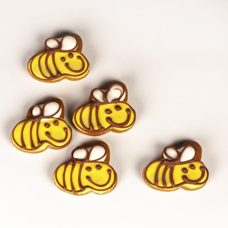 Chocolate Gingerbread Bees